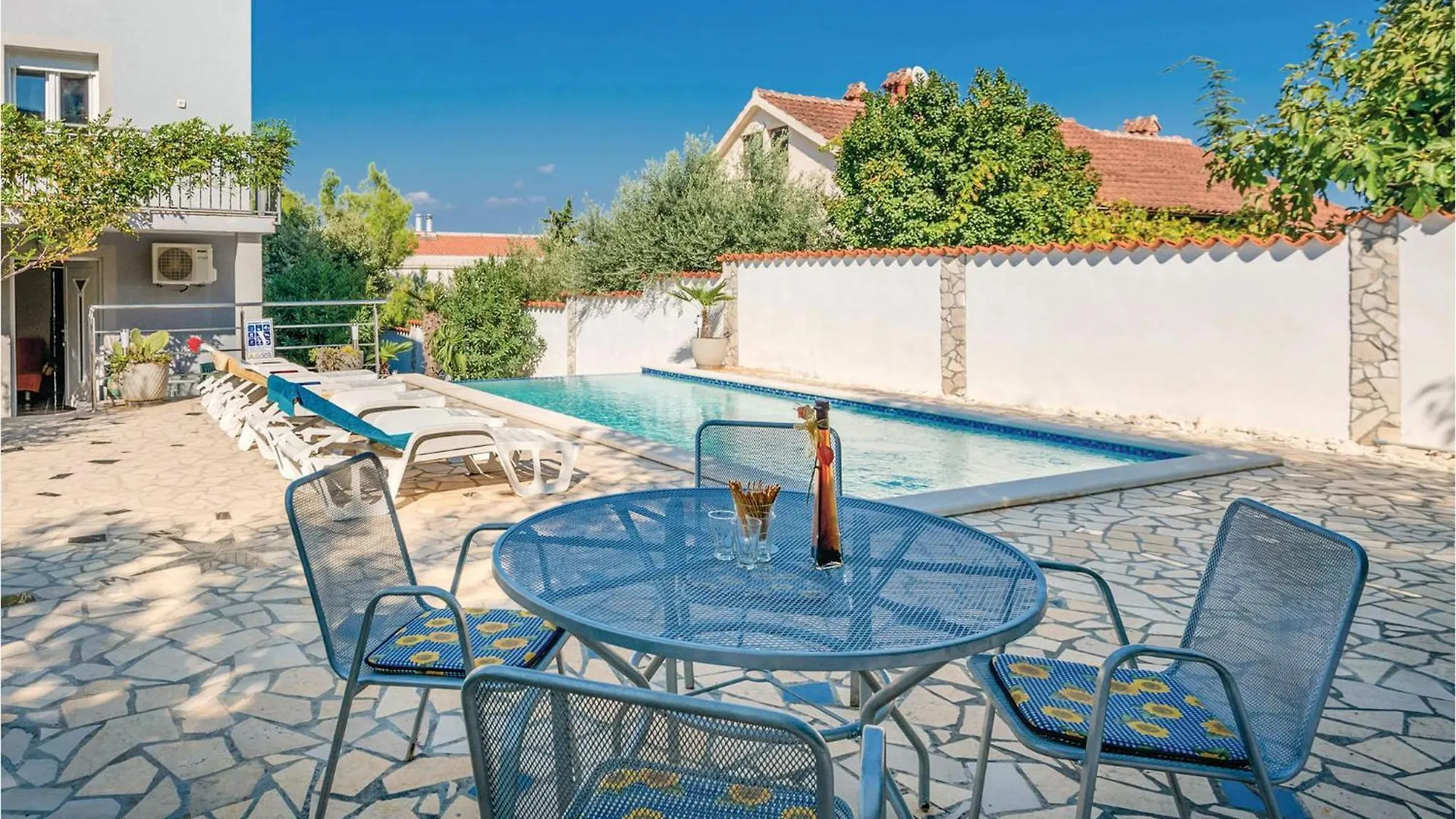 1 Bedroom Amazing Apartment In Banjole