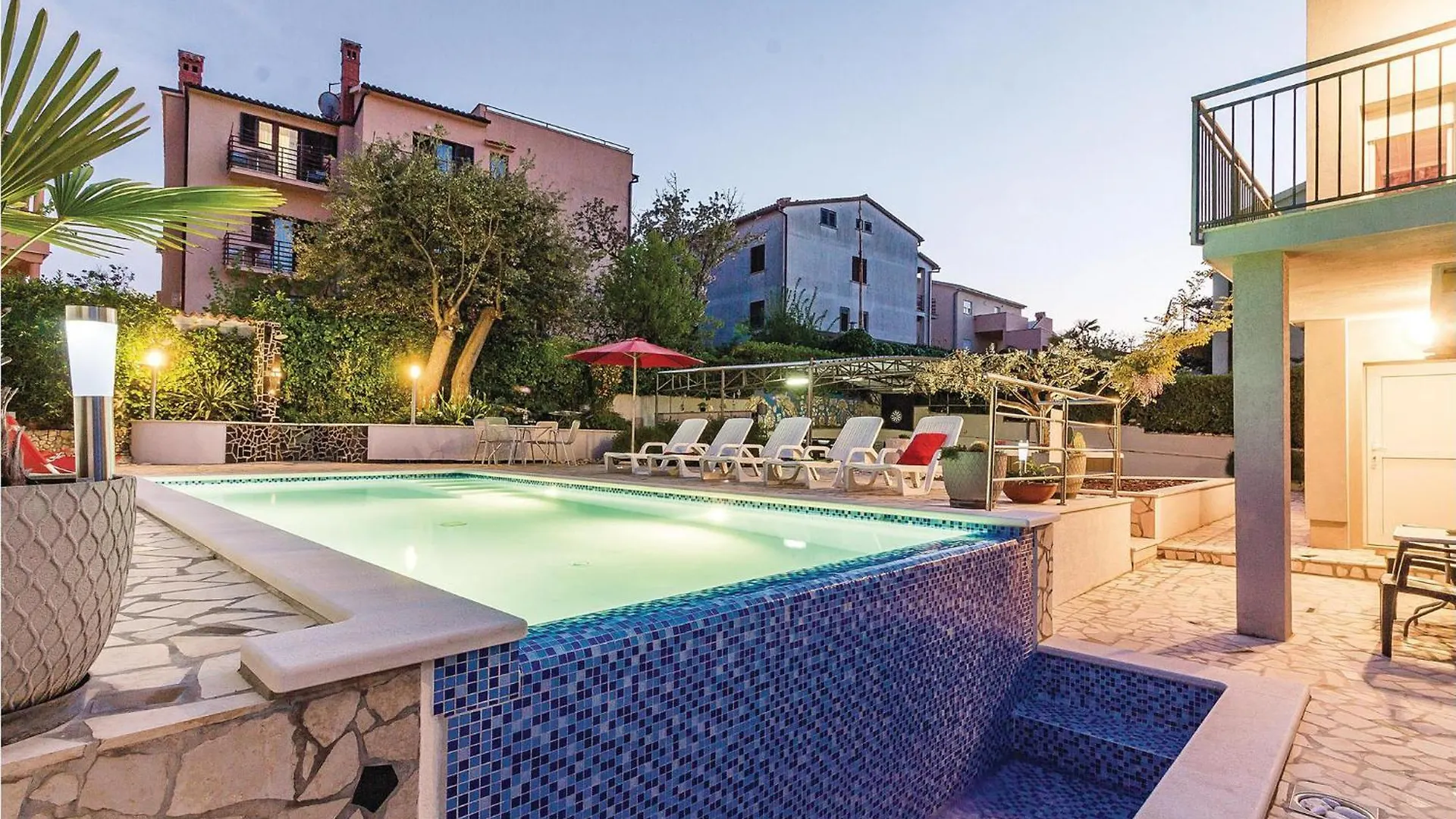 1 Bedroom Amazing Apartment In Banjole