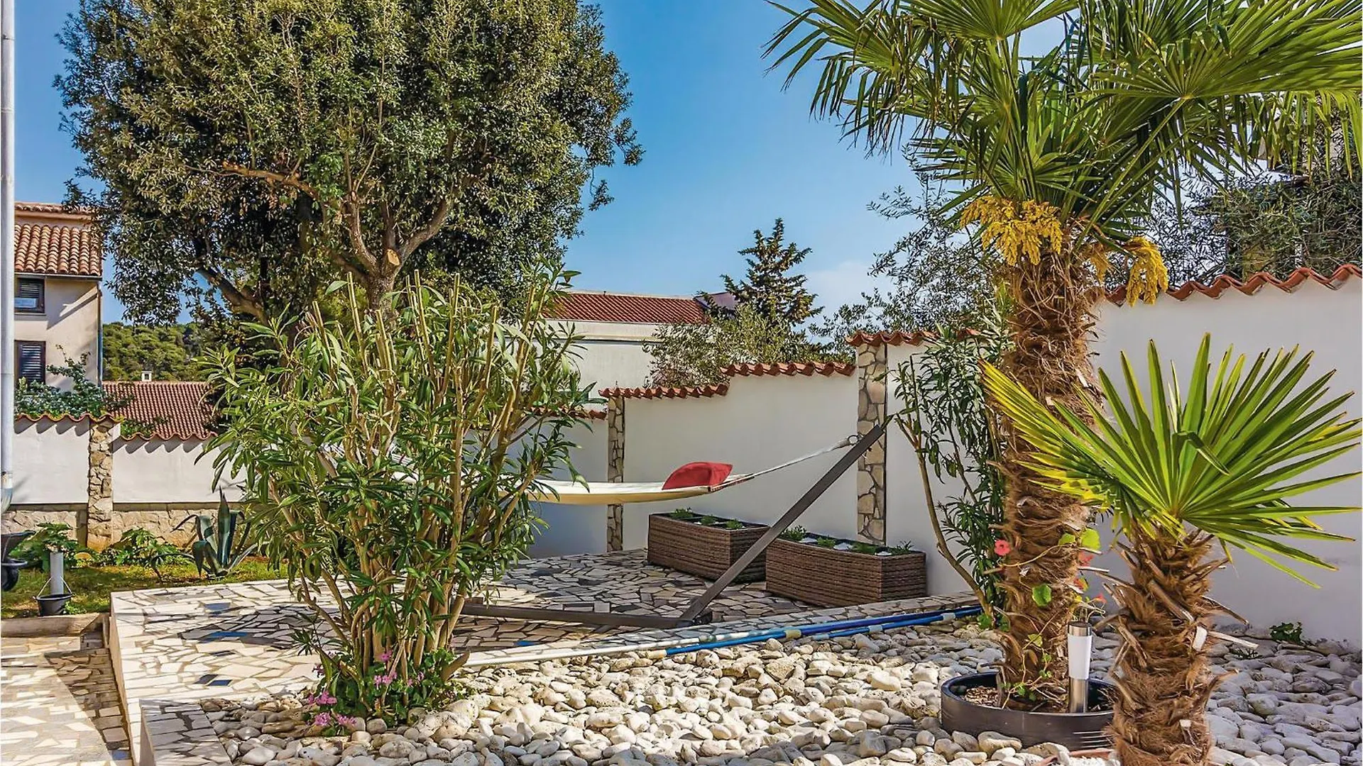 1 Bedroom Amazing Apartment In Banjole 0*,